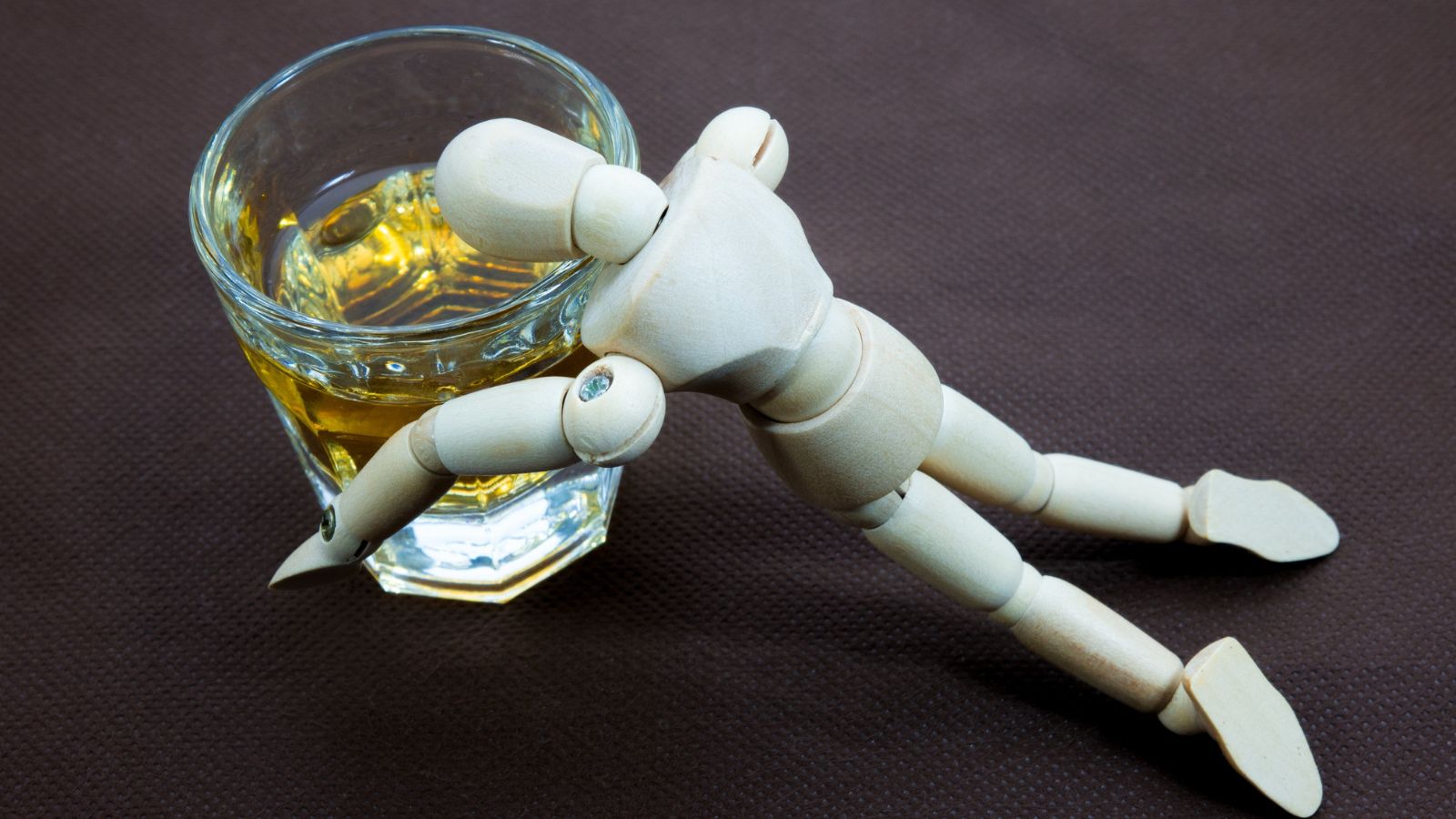 wszywka alkoholowa – konsultacja lekarska w gabinecie